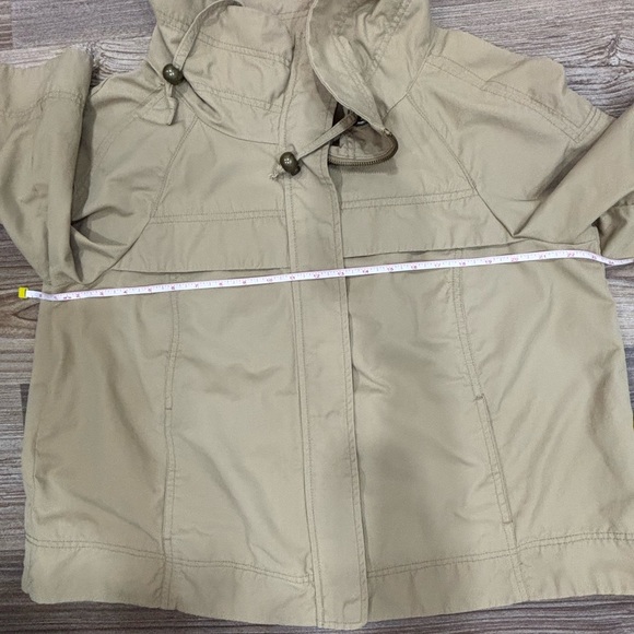 New Directions Khaki lightweight jacket. Size XL - Picture 12 of 16